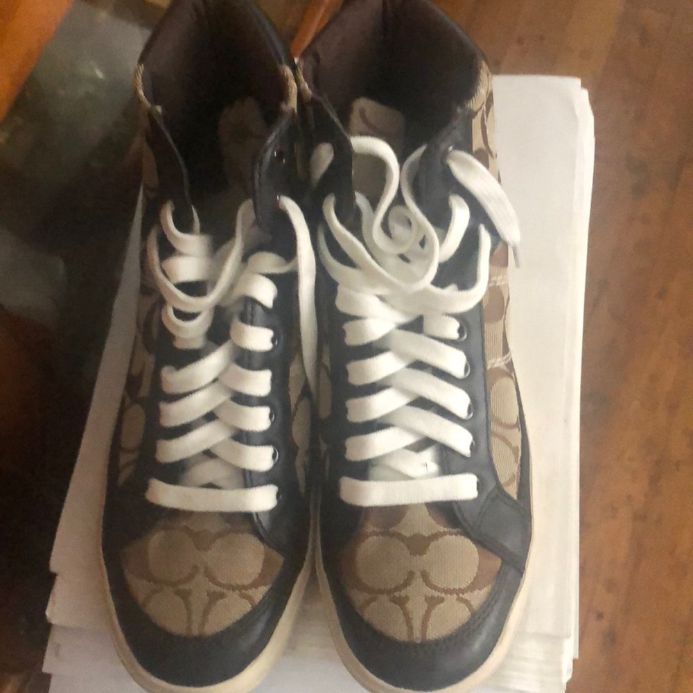 Coach , size 8 , brown/gold